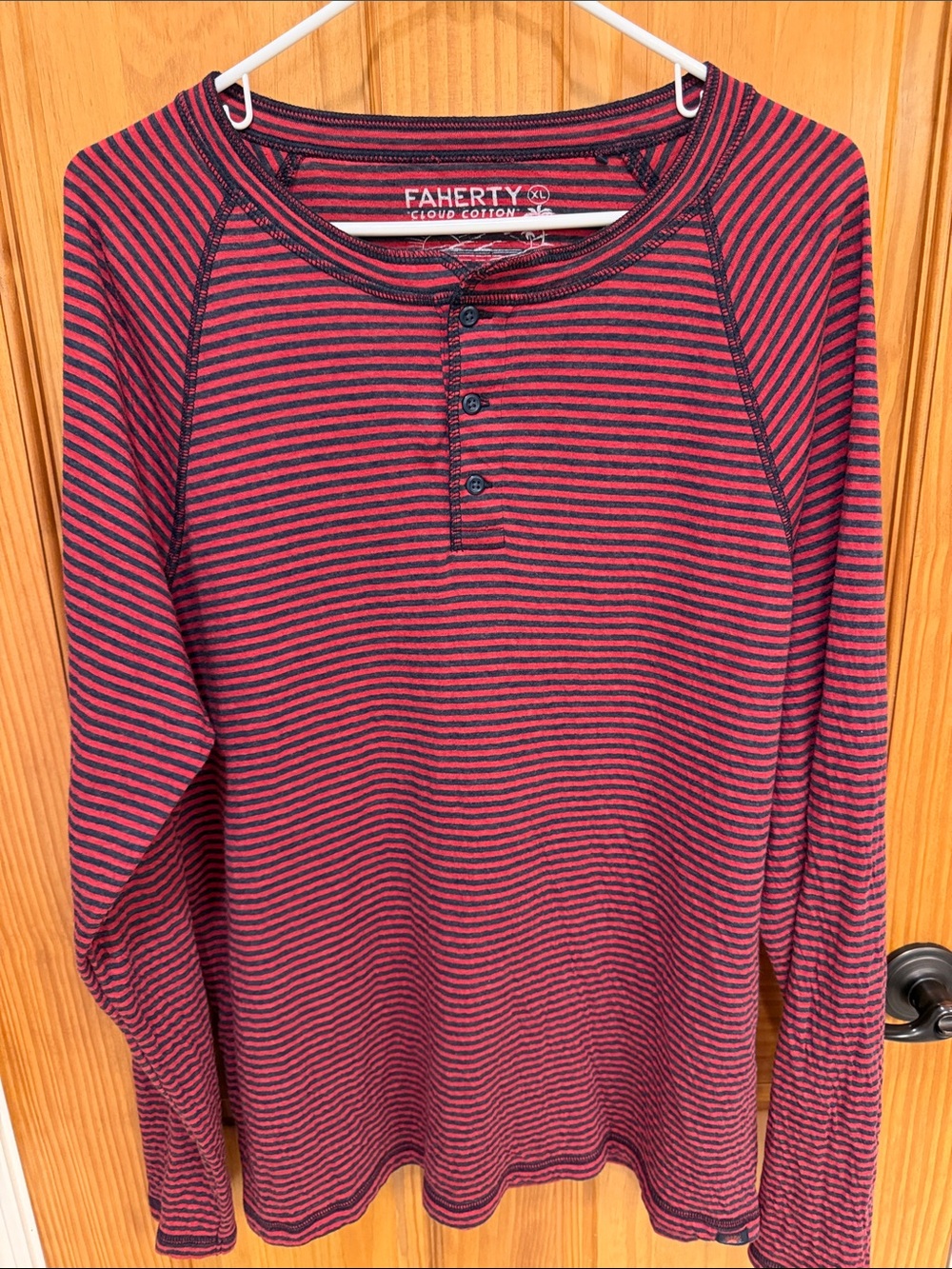 Faherty Red and Navy Striped Henley Long-Sleeve Shirt XL